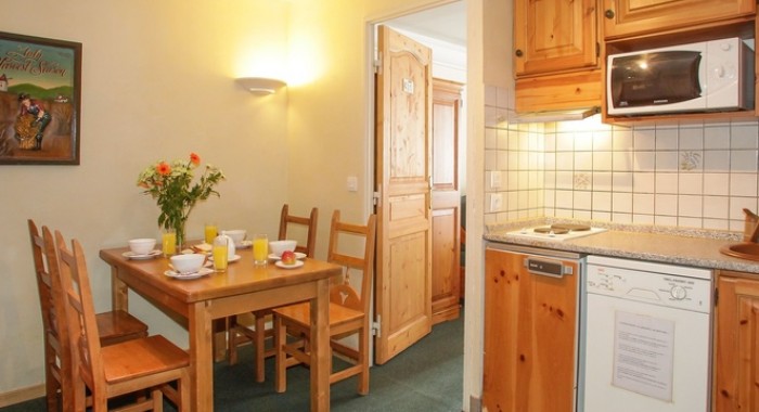 Apart-Hotel Le Chalet Alpina, Tignes ski chalet, image 4